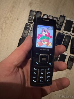 Různé retro samsungy - 6