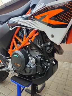 KTM 690 SMC R 2012 - 6