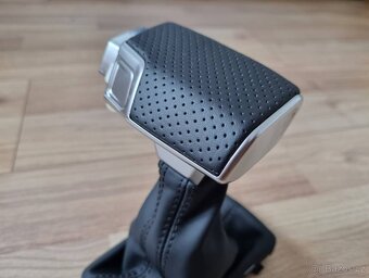 VOLIC AUTOMATU AUDI - 6