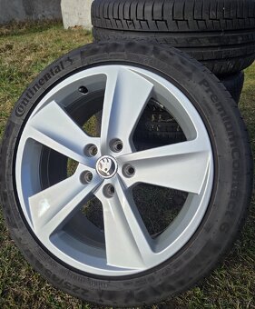 Orig.letní sada Seat Leon 17" 5x112 225/45/17 Octavia 3 - 6