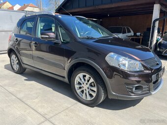 SUZUKI SX4 1,6i 88KW 1.MAJITEL 35000KM NAVIG.TAŽNÉ VYHŘ.SED. - 6
