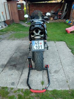 Triumph Sprint ST 1050 - 6