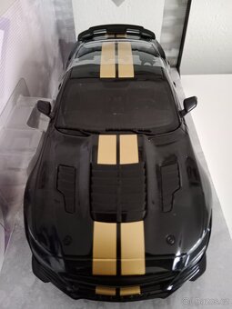 Ford Shelby GT500 H - 6