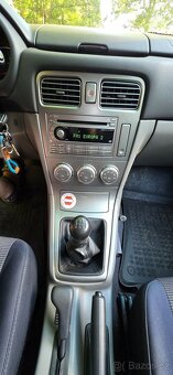 Subaru Forester SG5 2.0 116kW - 6
