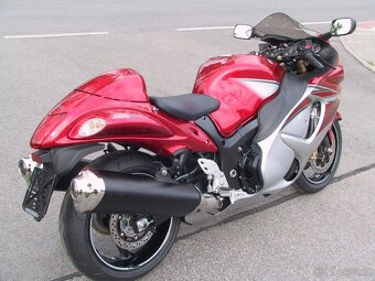 Suzuki GSX 1300 R Hayabusa - 6