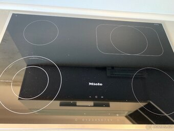 KUCHYŃ MIELE..... ZÁNOVNÍ - 6
