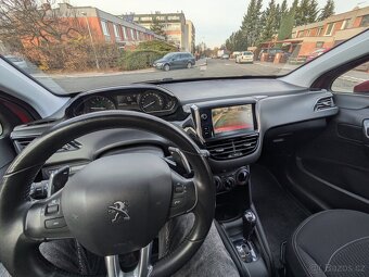 Peugeot 208 1.2 PT 82k (60 kW) - automat 26 000km - 6