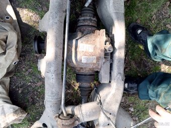 BMW 7 e65 730d diferenciál - 6