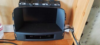 Prodam originalni radio na opel astra j - 6
