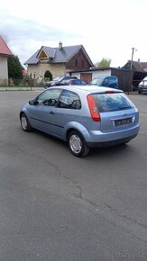 Ford Fiesta 1.3i - 6