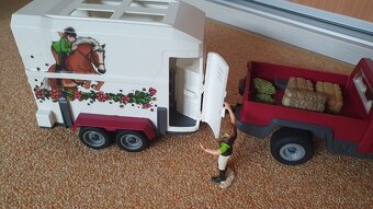 Schleich auto s přívěsem, koňmi, psem a kohoutem - 6