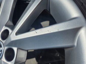 Originální alu kola Škoda 5x100 R16 pneu 215/45 - 6