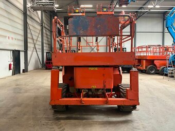 TERÉNNÍ NŮŽKOVÁ PLOŠINA JLG 3394 RT - 6