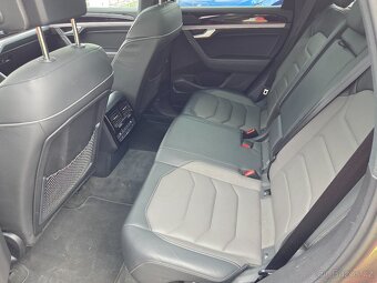 VW Touareg TDi R-Line BLACK STYLE VZDUCH VIRTUAL TAŽNÉ - 6