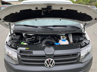 VW TRANSPORTER T5 2.0 TDi SERVISNÍ KNIHA 9.MÍST - 6