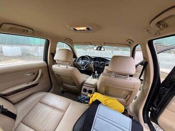 BMW 330D E91 170KW 2008 manuál - 6