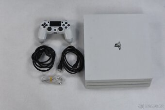 PlayStation 4 PRO 1 TB - Glacier White (TOP STAV) - 6
