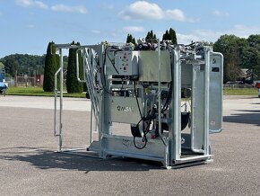 Paznehtářská klec - hydraulická - 6