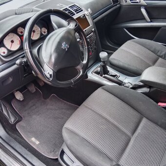 Peugeot 407 SW - 6