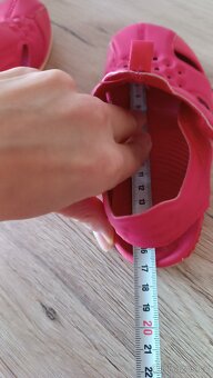 Dívčí sandále Nike Sunray Protect na vel. 28 - 6