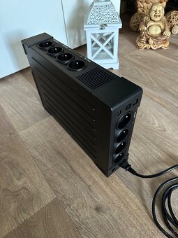 Záložní zdroj Eaton Ellipse PRO 1600 USB - 6