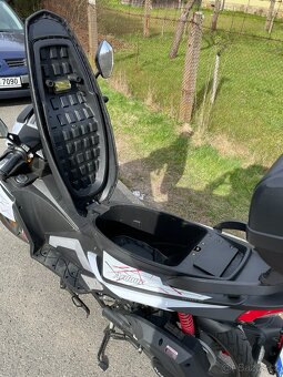 Skutr Maxon Ardour 125 + helma + plachta + řetěz - 6