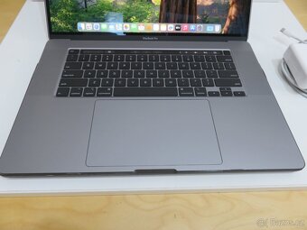 Apple MacBook Pro 16" 2019, i9 64GB/1TB - 6