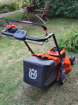 Akumulátorová sekačka na trávu Husqvarna LC 347iVX - 6