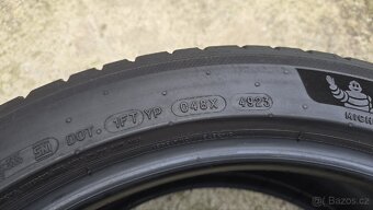 245/45 R19 pneu Michelin 7mm - 6