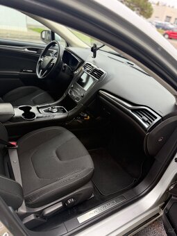 Ford Mondeo 2.0 trčí (140kw) - 6