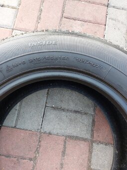 215/65R16 C 109/107T  5,5-6MM GOODYEAR - 6
