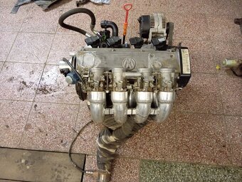 Závodní motor VW 2.0 8V - 6