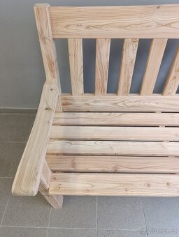 Modřínová zahradní lavičku - 6