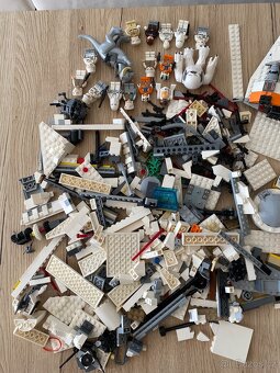 lego 75098 assault on hoth - 6