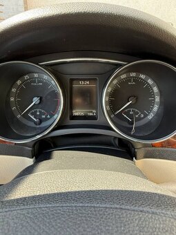 Skoda SuperB 2.0 tdi 125kw top výbava - 6