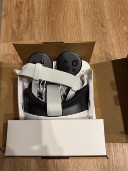 Prodám Virtuální realitu Meta Quest 3S - 6