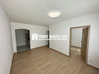 Prodej bytu 2+kk, Králův Dvůr, ev.č. 100914 - 6