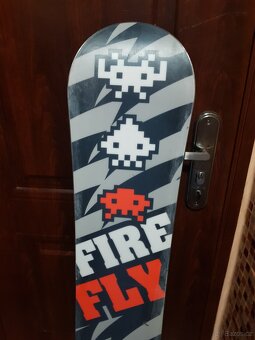 Prodám pěkný snovboard FIREFLY 135cm dlouhý. - 6