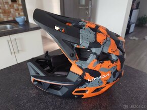 Prodám přilb na kolo mtb dh Downhill helm - 6
