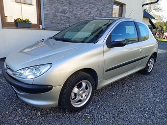 Peugeot 206 1.1i Tažné 85000km - 6