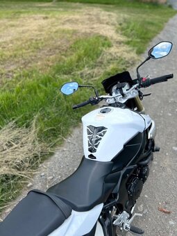 Suzuki gsr 750 ABS - 6