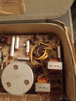 Staré rádio tesla - 6