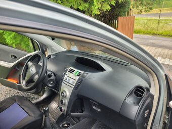 Toyota Yaris 1,3 VVT-i, 64kw - 6