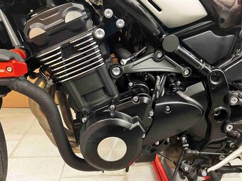 Kawasaki Z900RS - 6