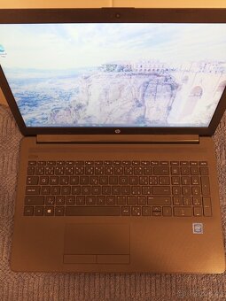 Notebook HP 250 G7 - Hezký stav - 6