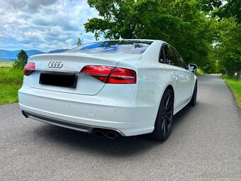 Audi S8 700ps - 6