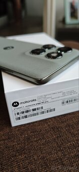 Motorola Edge 60 Pro 12GB/512GB PANTONE Shadow - 6