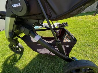 Thule Spring Aluminum/ Majolica Blue - 6