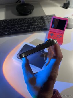 iPhone 16 Pro Max 256GB, přírodní titan - 6