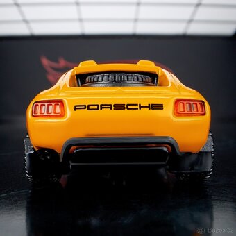 Hot Wheels Elite 64 Porsche 928 Safari - 6